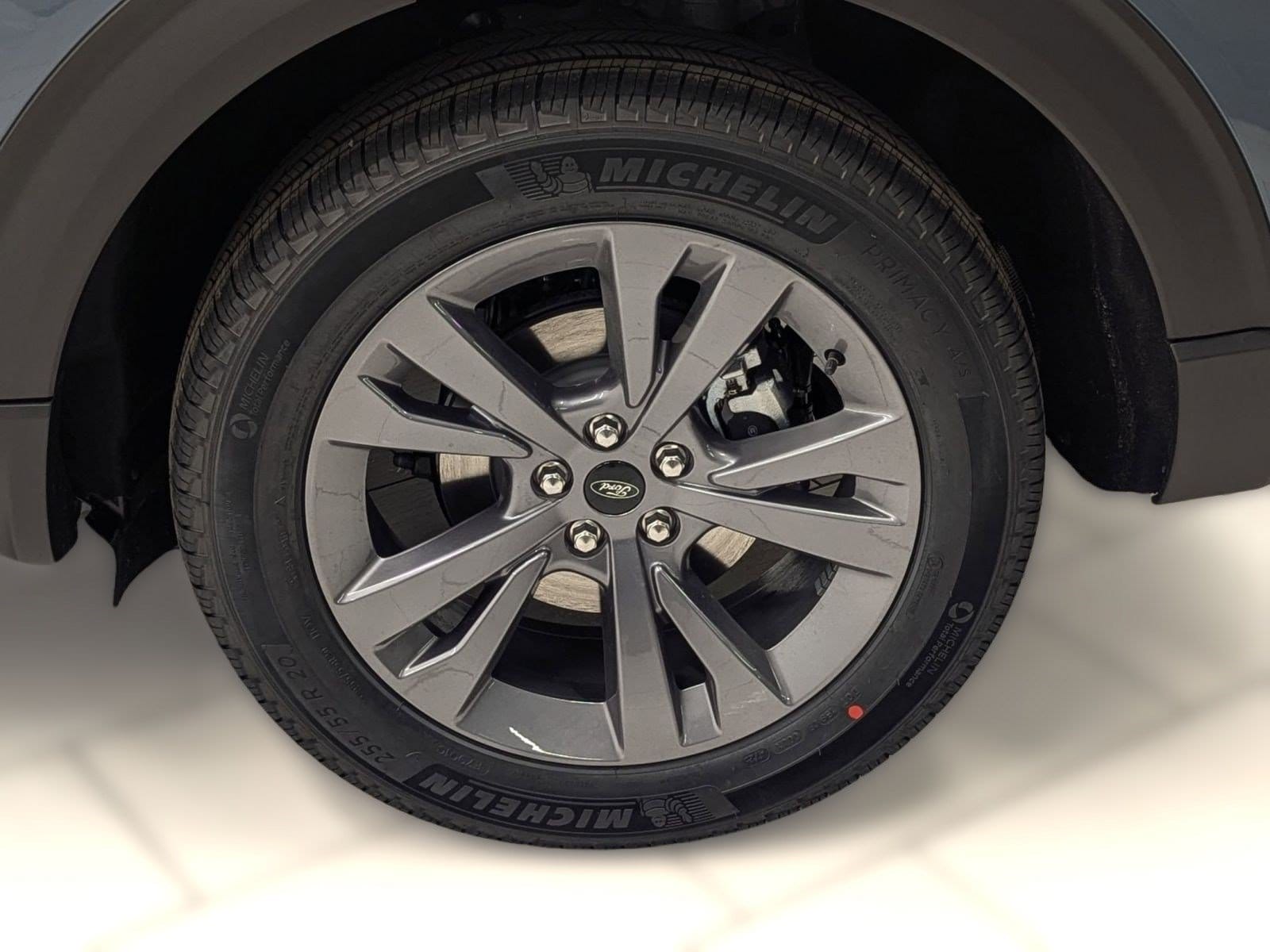 2026 Ford Explorer Active - Photo 9