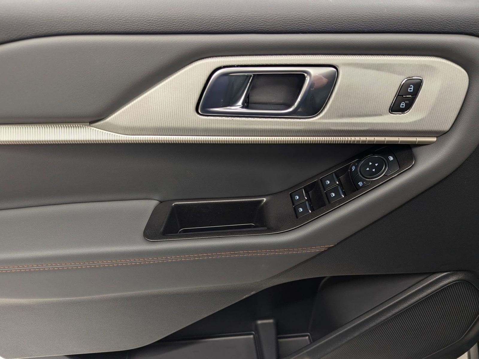 2026 Ford Explorer Active - Photo 10