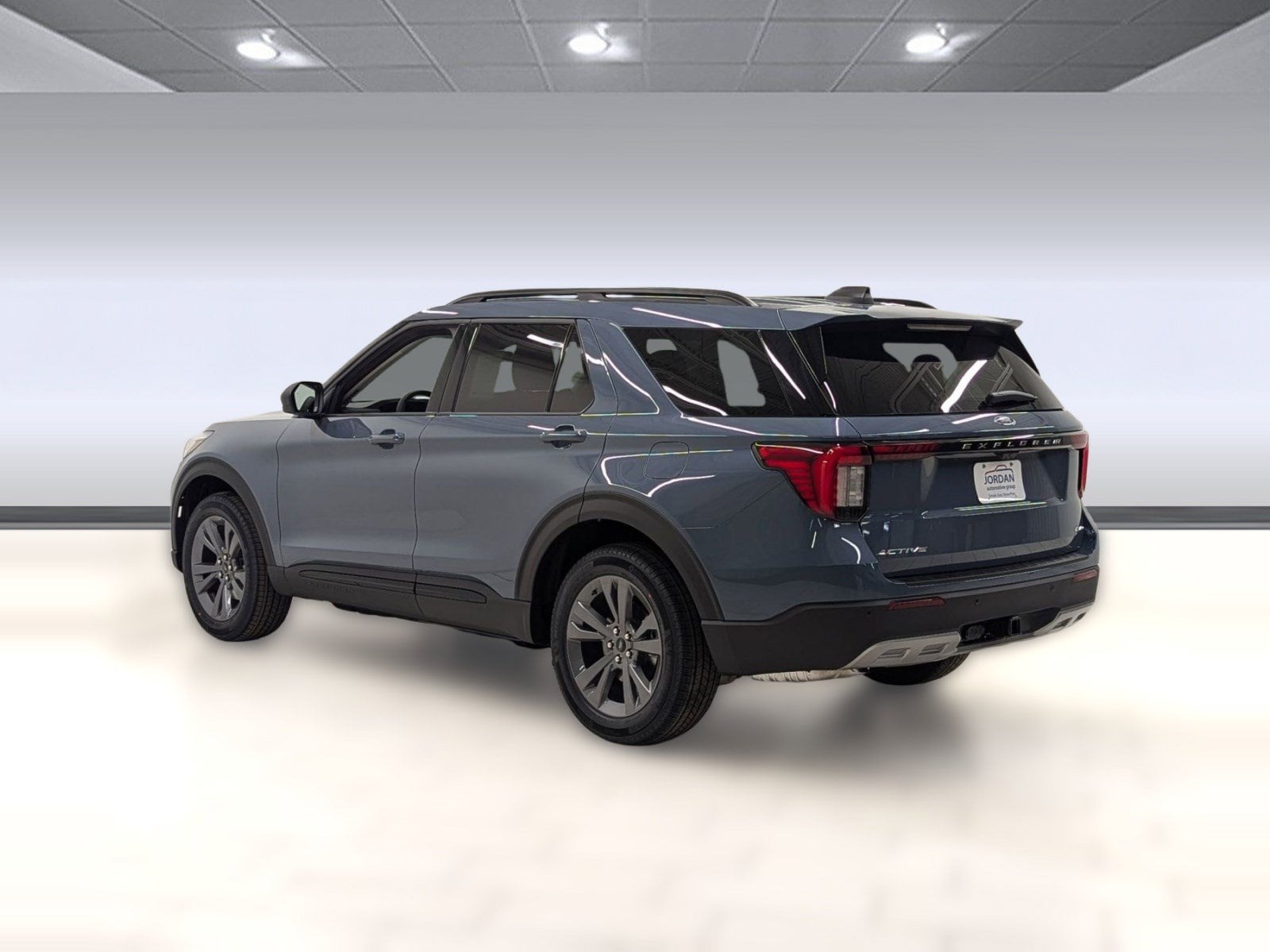 2026 Ford Explorer Active - Photo 2