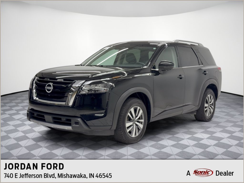 2025 Nissan Pathfinder SL SUV