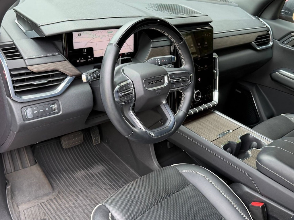 Used 2024 GMC Acadia Denali SUV