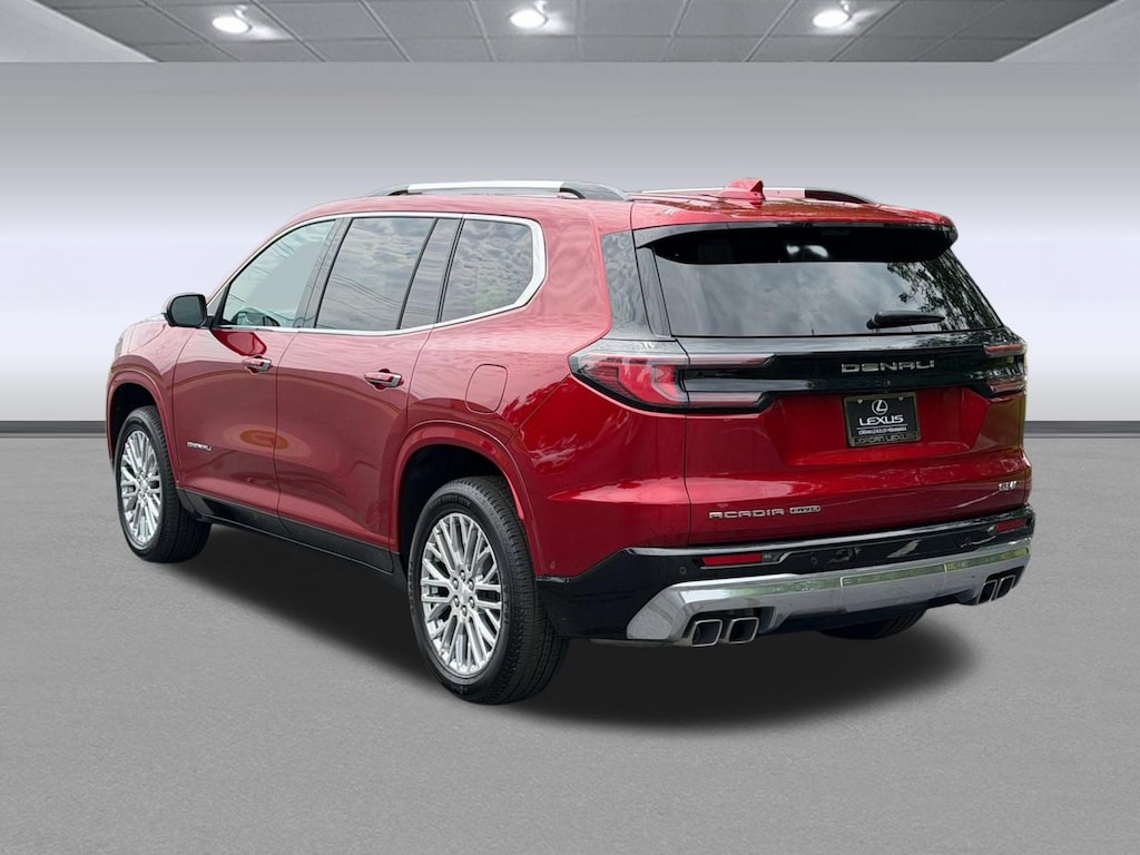 Used 2024 GMC Acadia Denali SUV