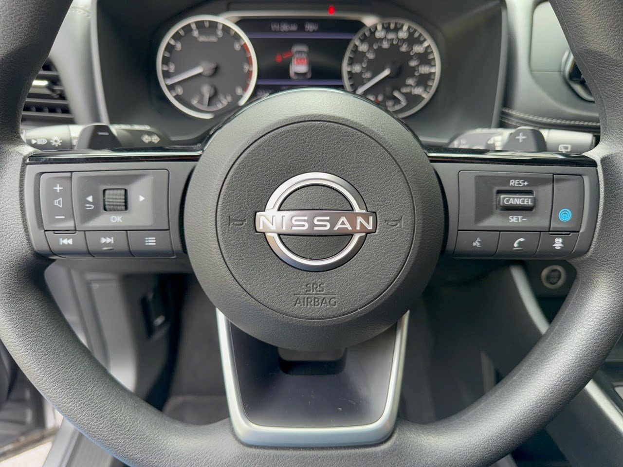 2023 Nissan Rogue SV - Photo 10