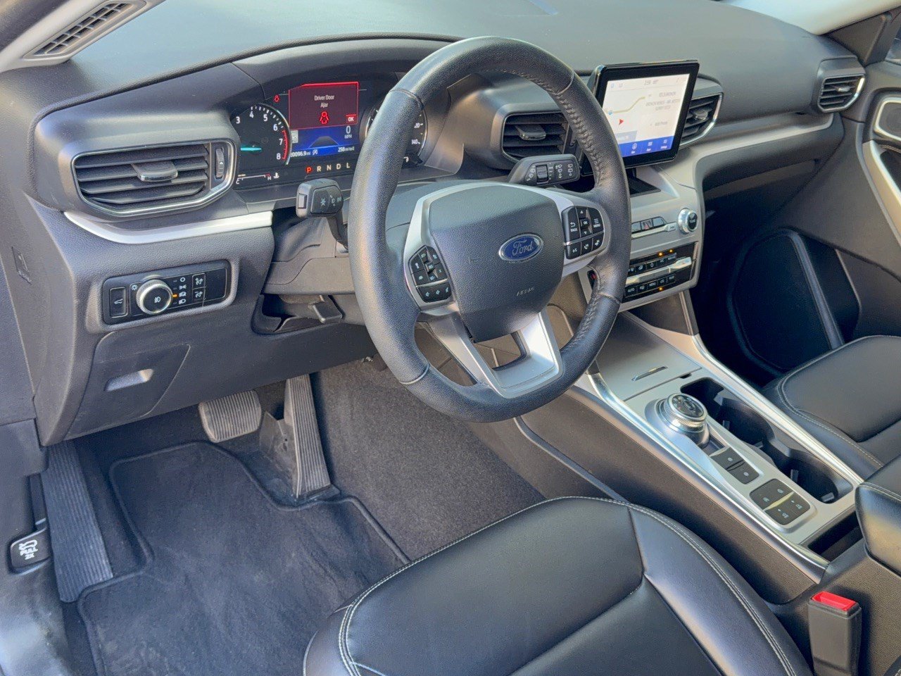 Used 2024 Ford Explorer XLT SUV