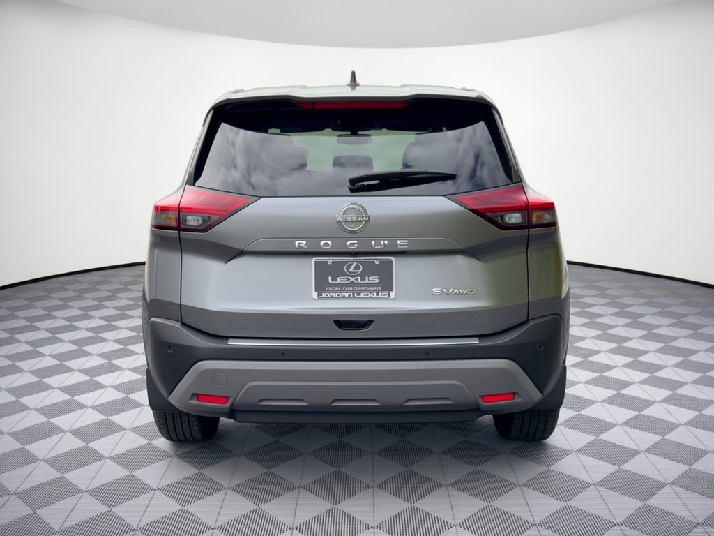 2023 Nissan Rogue SV - Photo 11