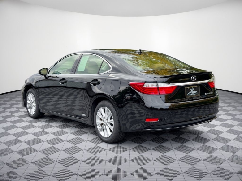 Used 2013 Lexus ES 300h Sedan