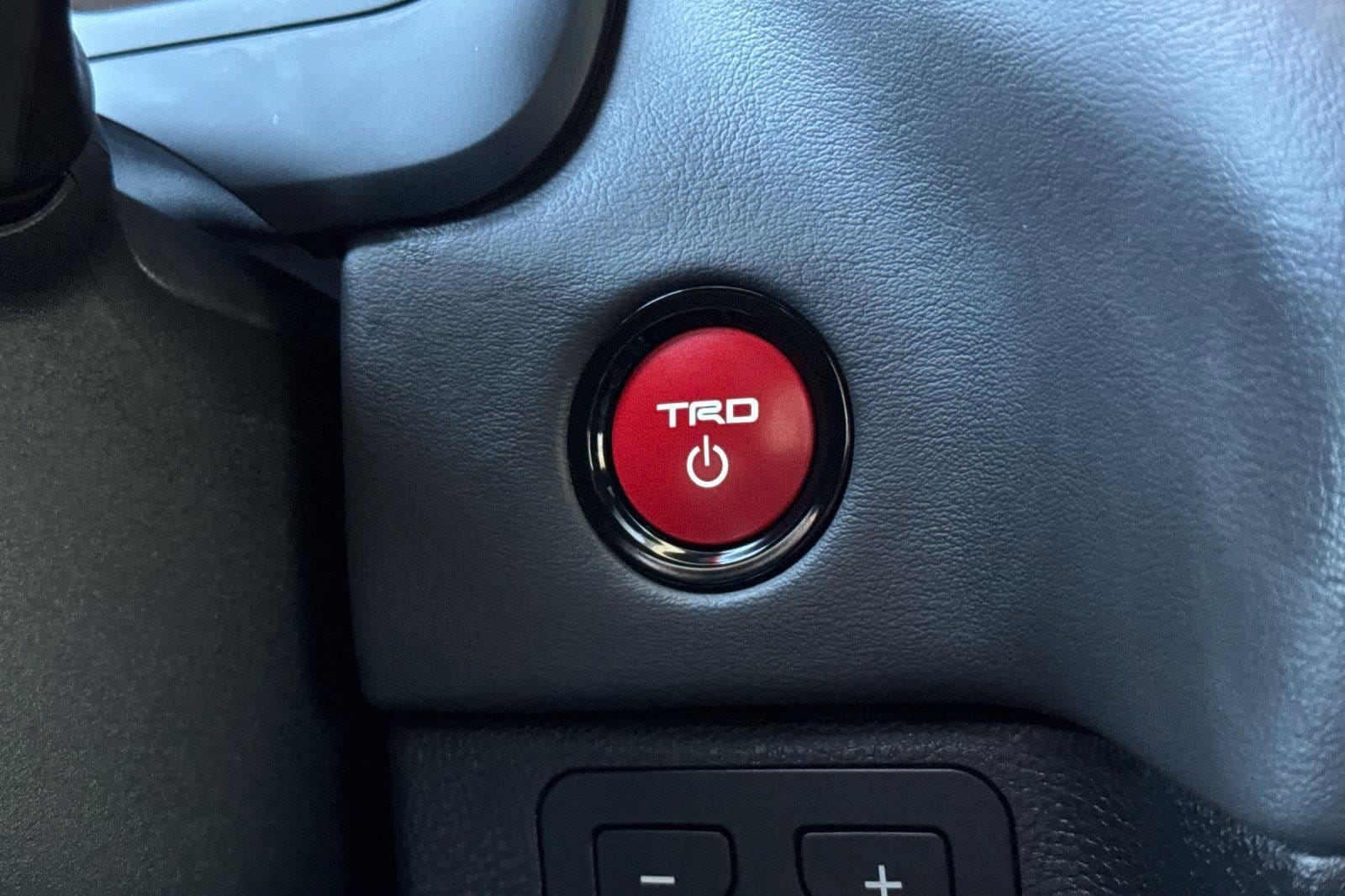 2026 Toyota Tundra Platinum - Photo 16