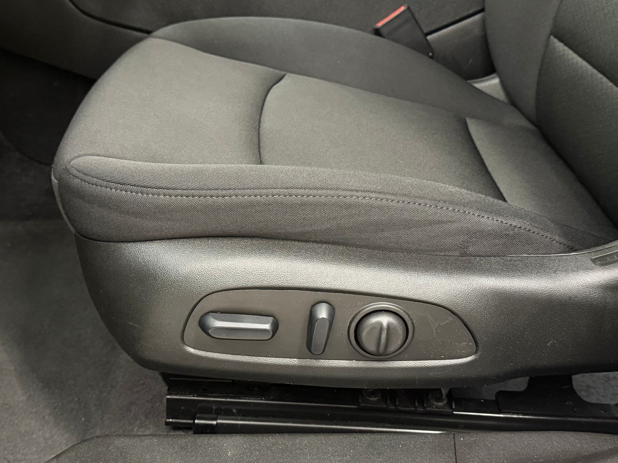 2024 Chevrolet Malibu 1LT - Photo 13
