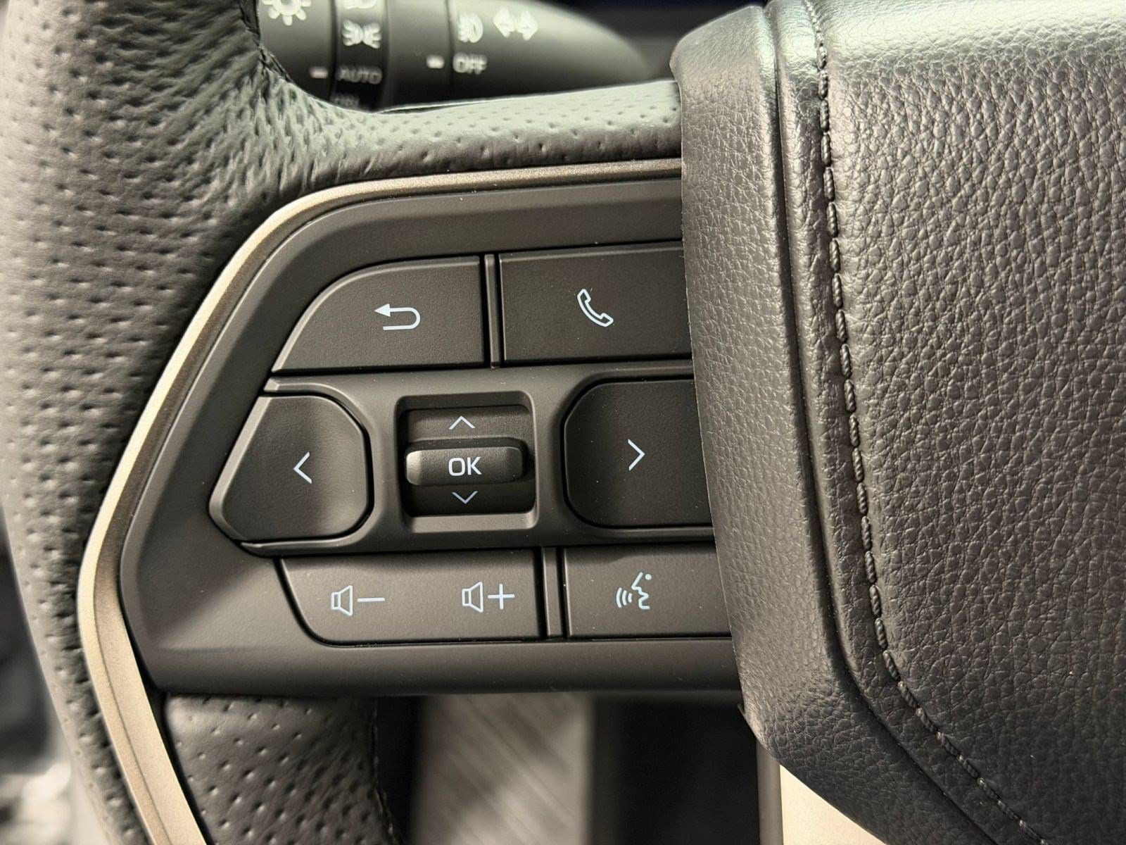 2026 Toyota Tacoma TRD Sport - Photo 13
