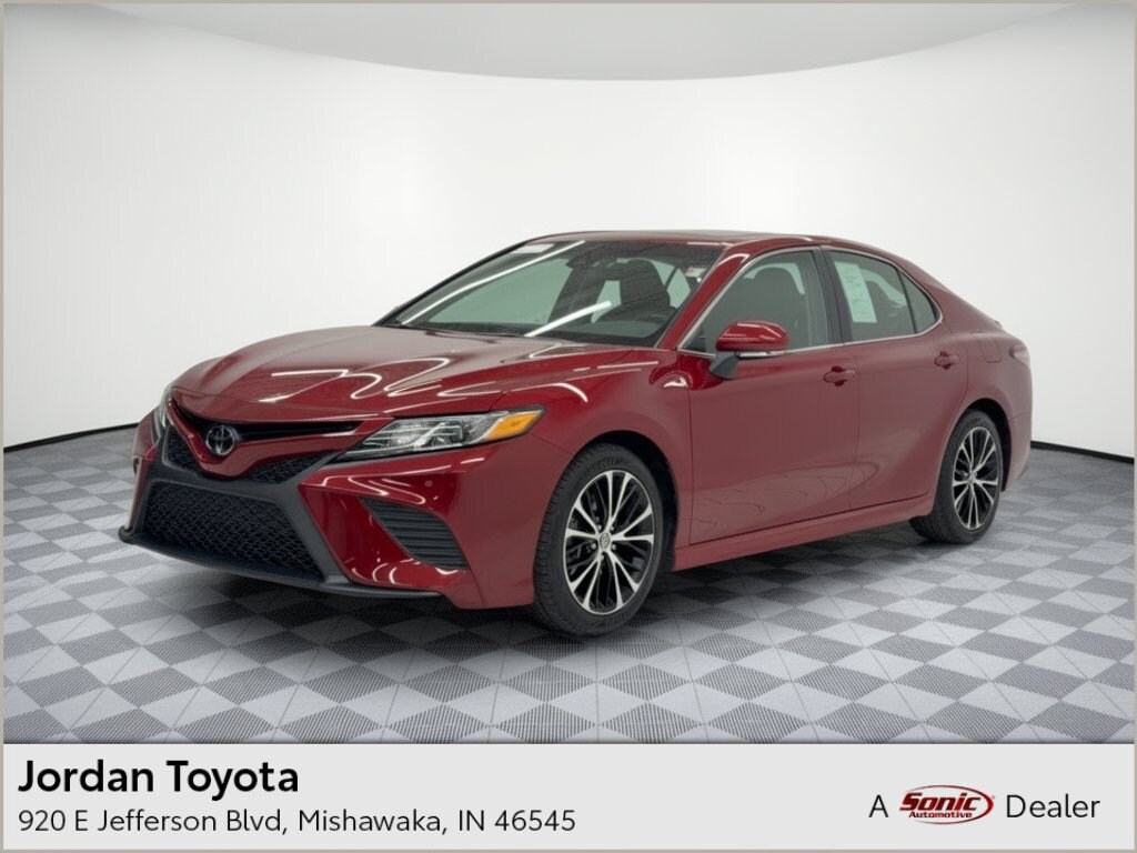 Used 2018 Toyota Camry SE SE Auto