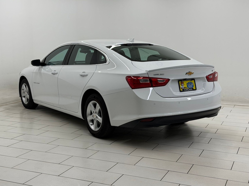 Used 2024 Chevrolet Malibu LT Sedan