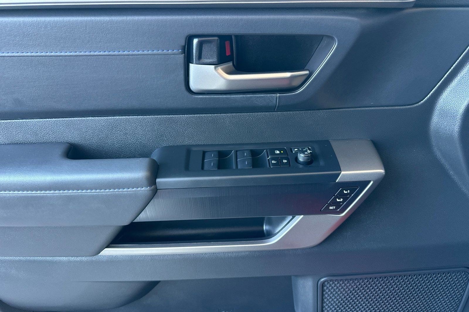 2026 Toyota Tundra Platinum - Photo 14