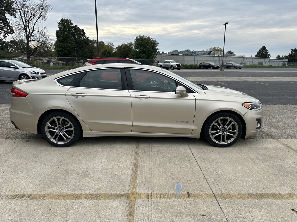 Used 2019 Ford Fusion Hybrid Titanium Sedan