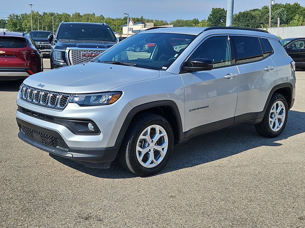 Used 2024 Jeep Compass Latitude SUV