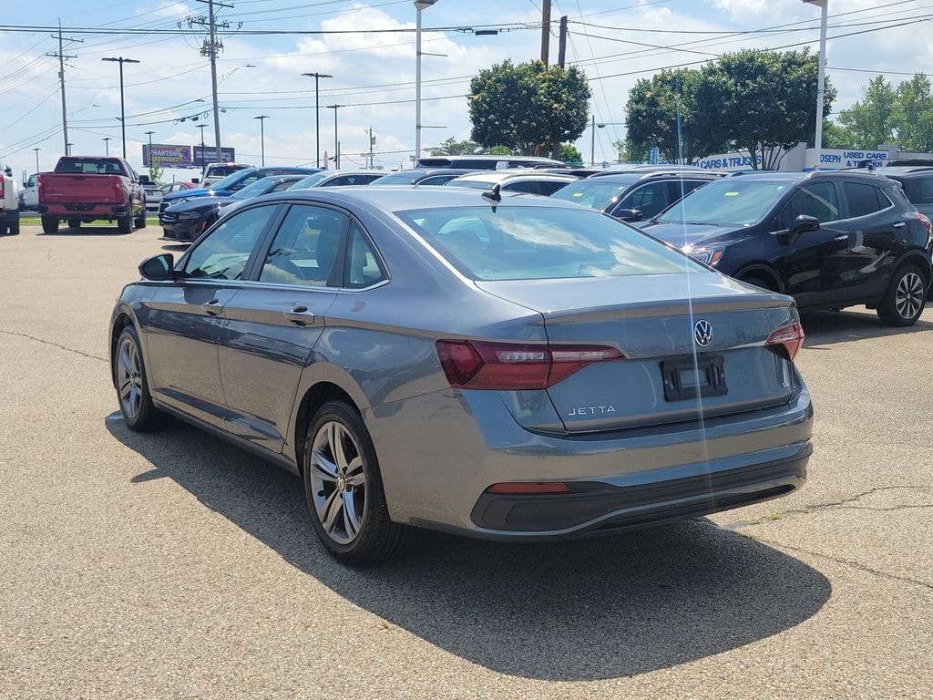 Used 2024 Volkswagen Jetta 1.5T SE Sedan