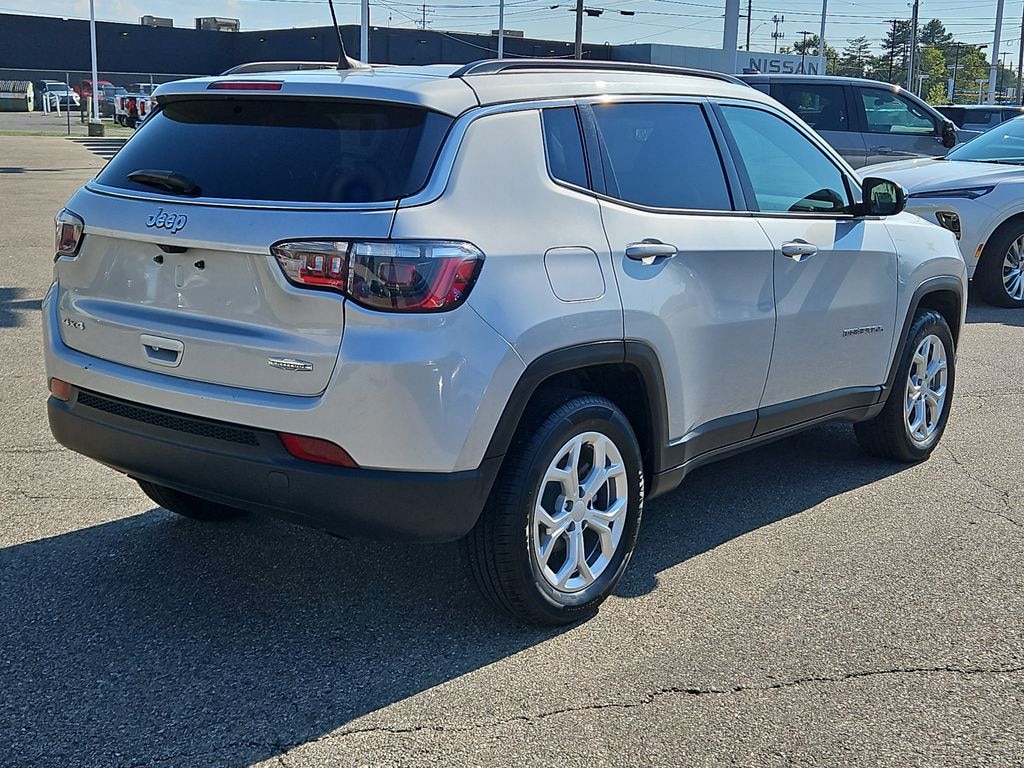 Used 2024 Jeep Compass Latitude SUV