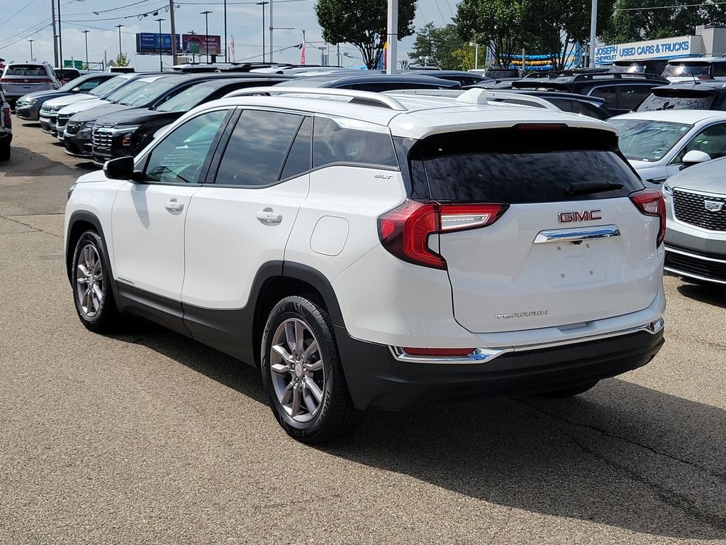 Used 2024 GMC Terrain SLT SUV