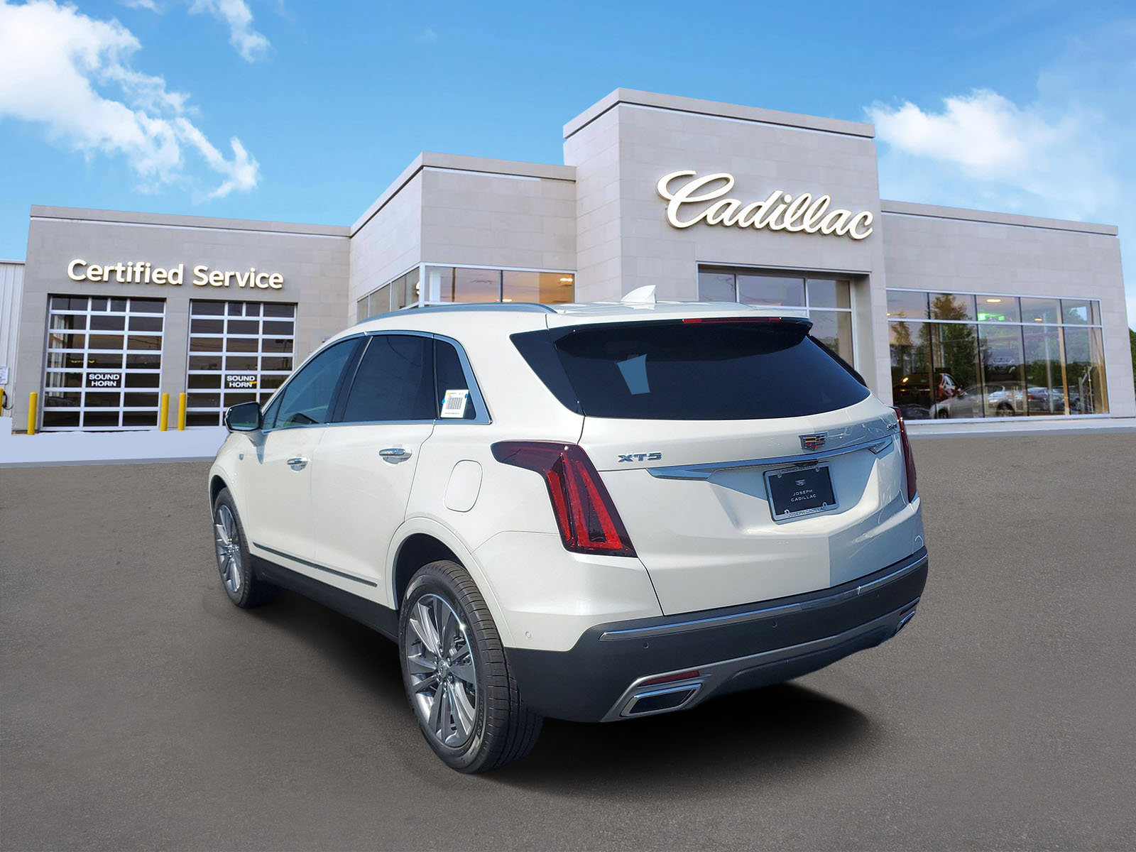 New 2026 CADILLAC XT5 Premium Luxury SUV
