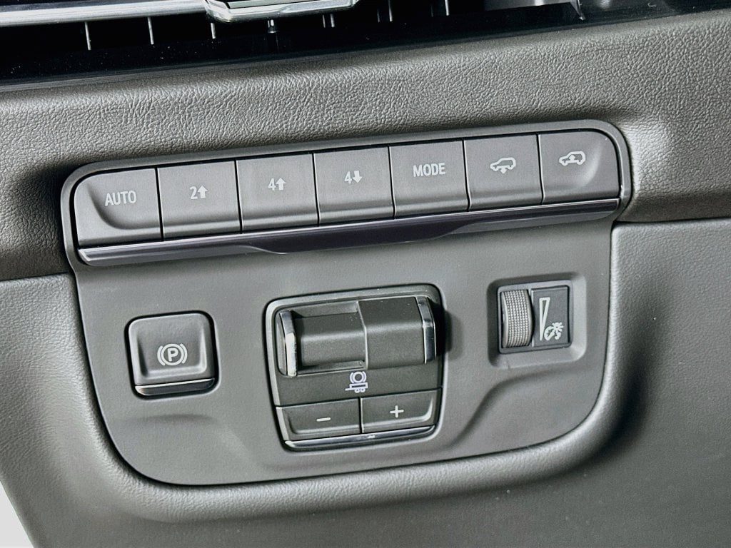 2026 Cadillac Escalade Sport - Photo 10