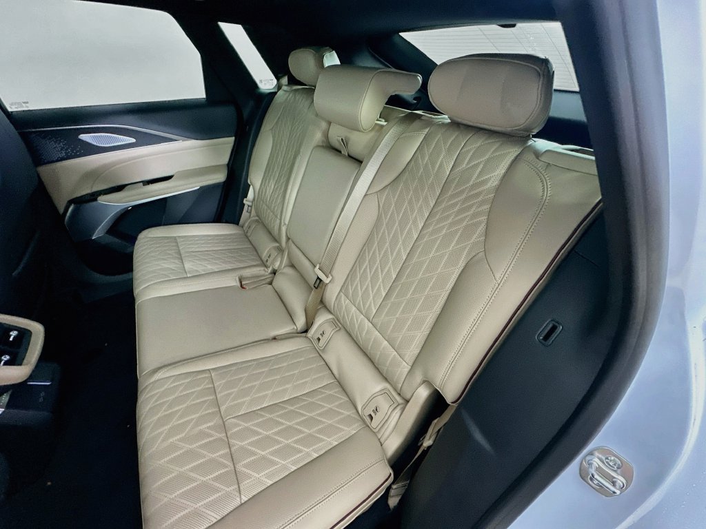 2026 Cadillac LYRIQ Signature Luxury - Photo 31