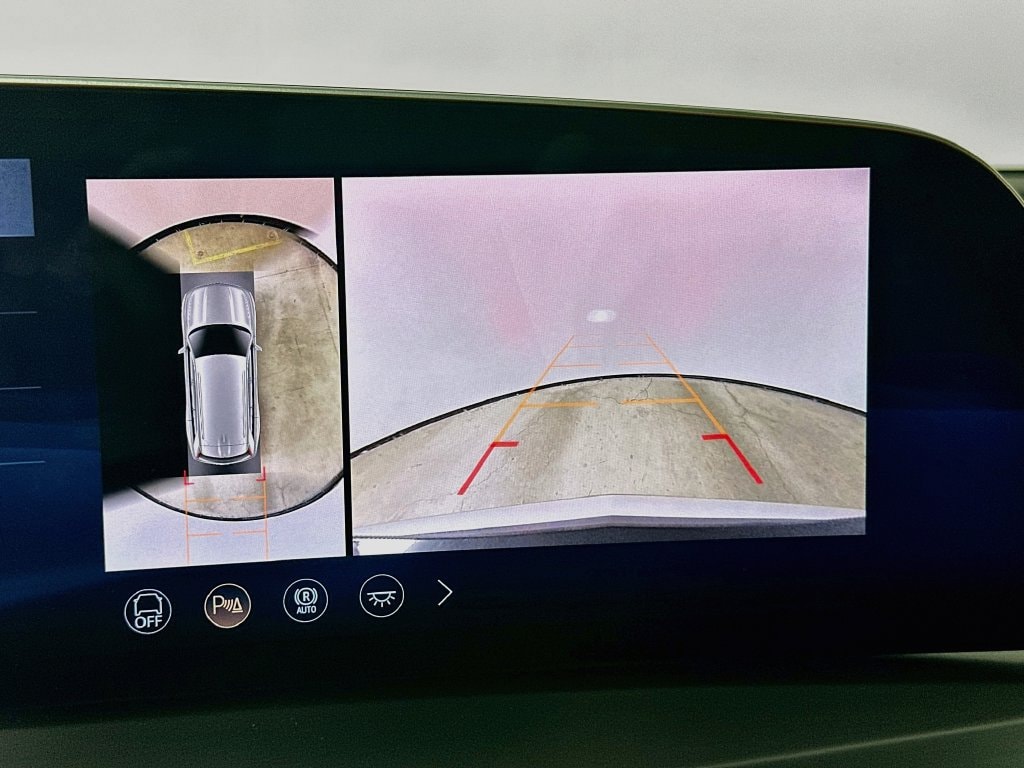 2026 Cadillac VISTIQ Luxury - Photo 17
