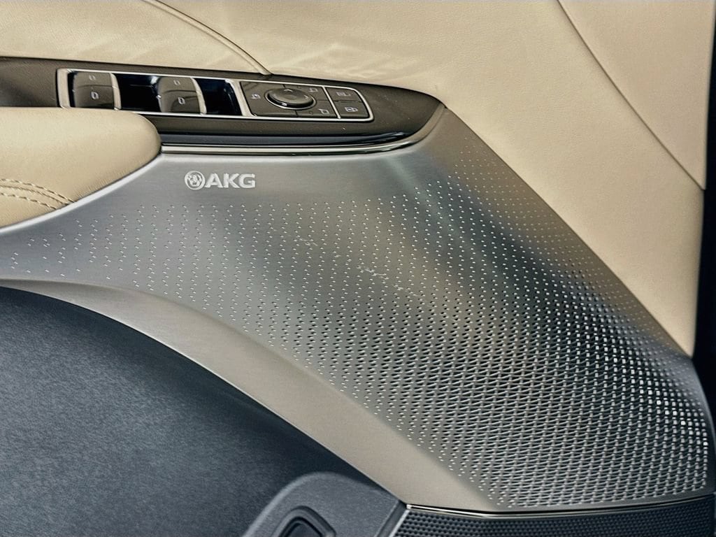 2026 Cadillac LYRIQ Signature Luxury - Photo 23