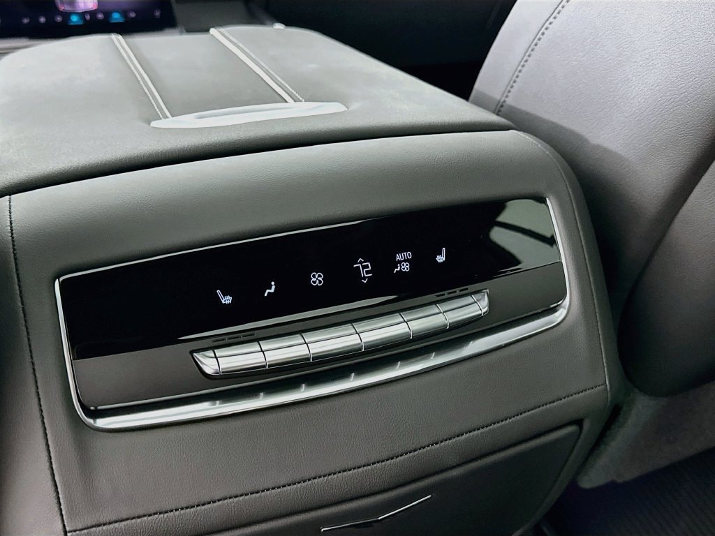 2026 Cadillac Escalade Sport - Photo 34