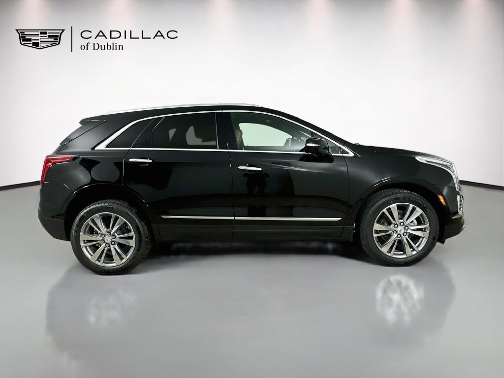 New 2026 CADILLAC XT5 Premium Luxury SUV