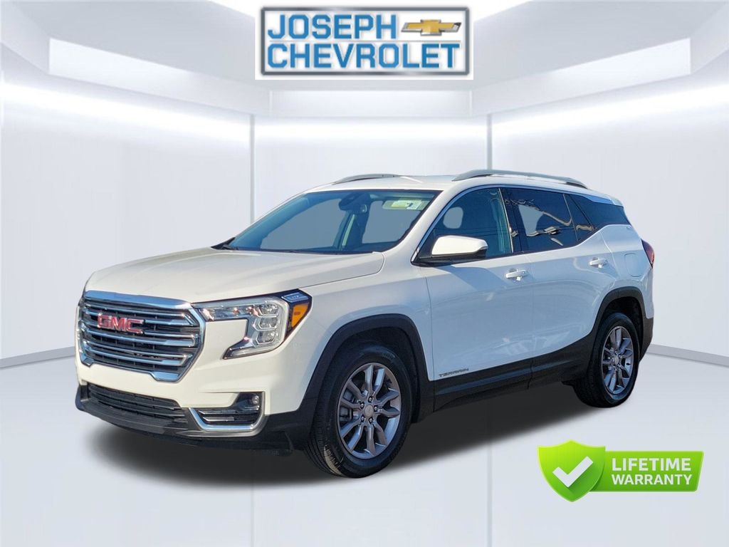 Used 2024 GMC Terrain SLT SUV