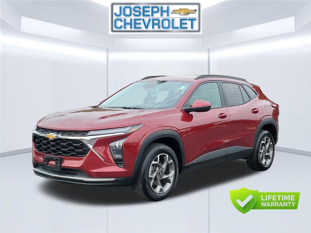 Used 2025 Chevrolet Trax LT SUV