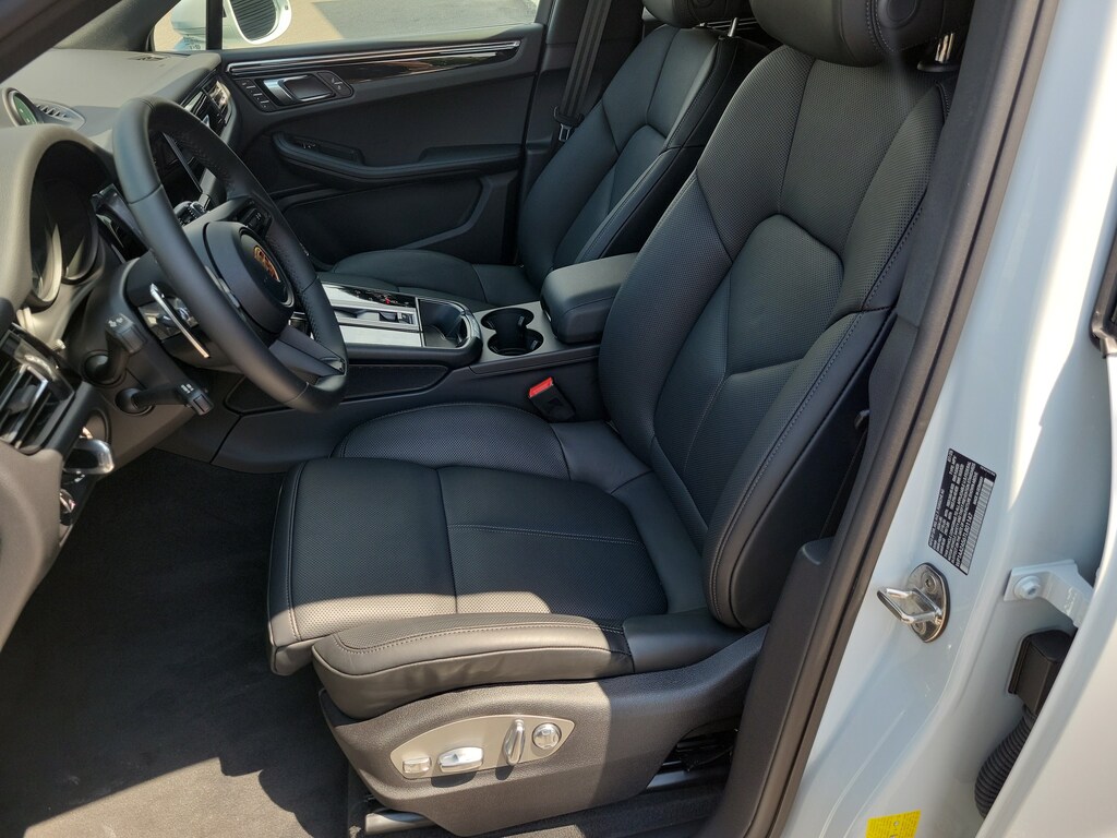 Used 2026 Porsche Macan SUV