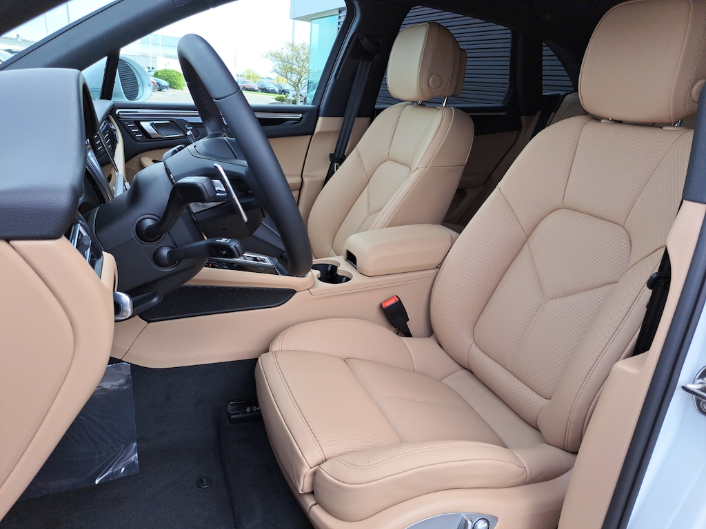 Used 2026 Porsche Macan SUV