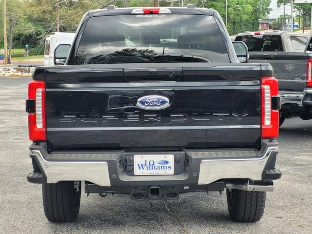 New 2026 Ford F-250SD Lariat Truck