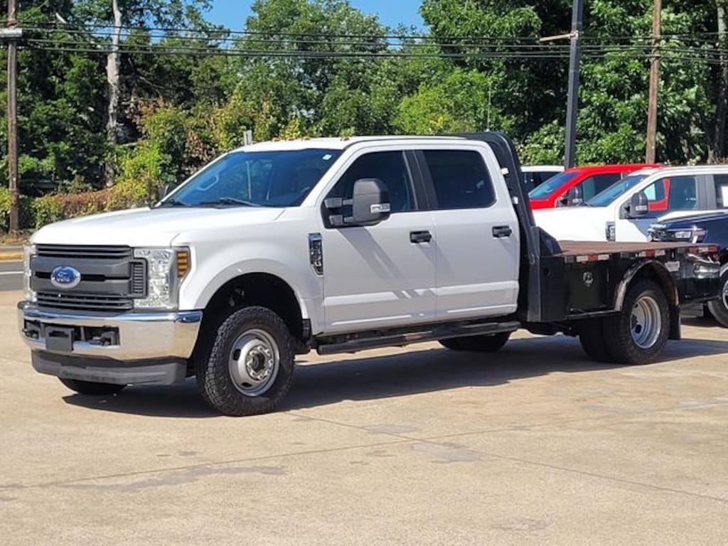 Used 2018 Ford F-350SD XL Chassis