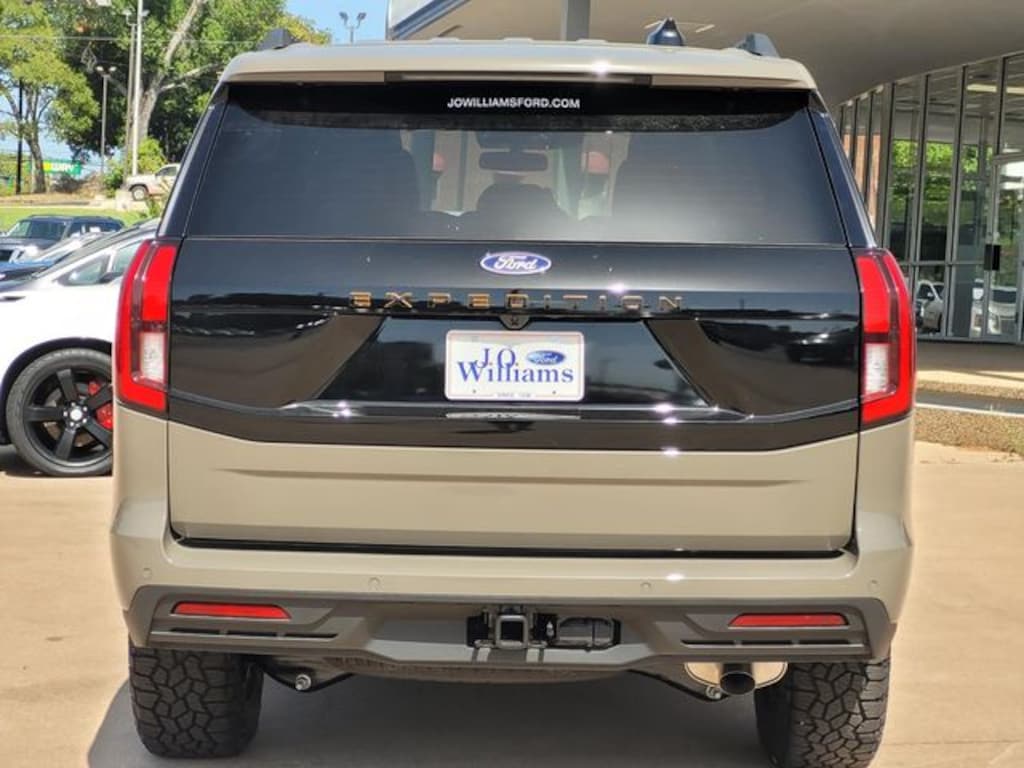 New 2027 Ford Expedition Tremor SUV