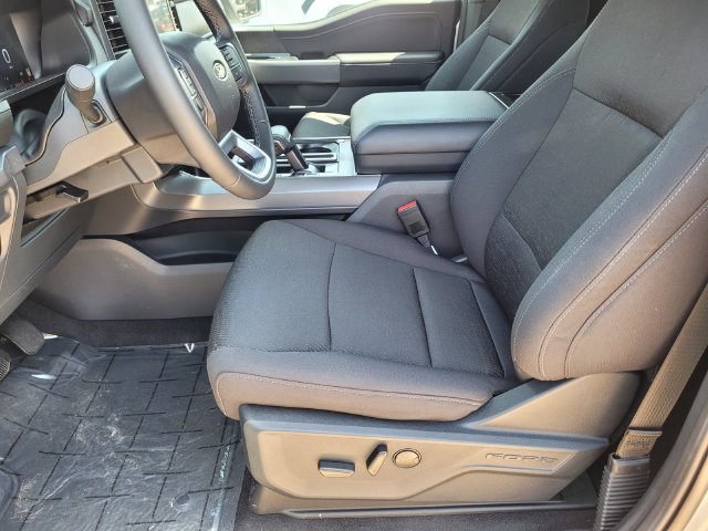 2026 Ford F-150 XLT - Photo 8