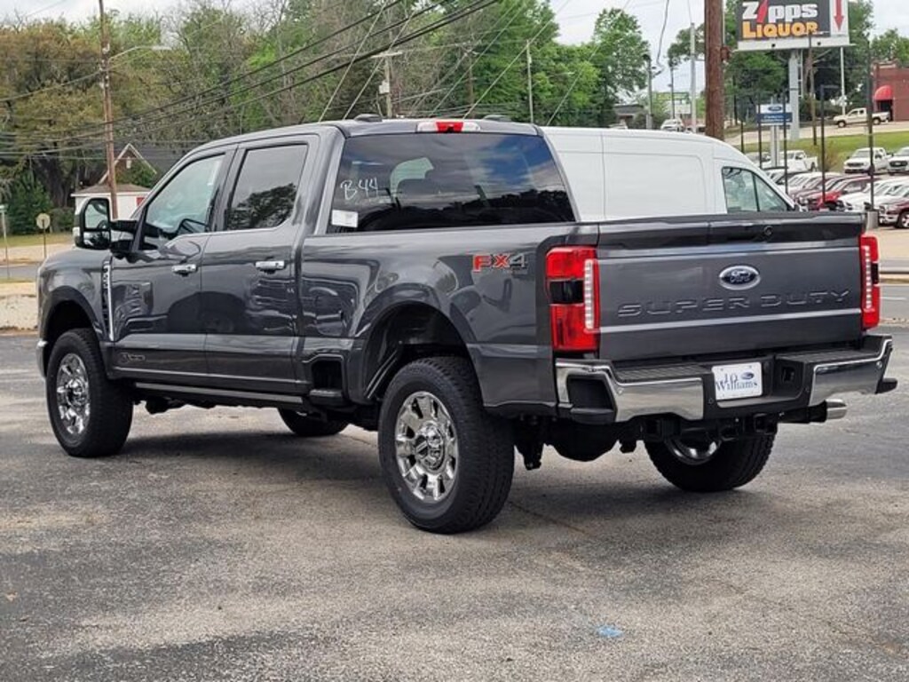 New 2026 Ford F-250SD Lariat Truck