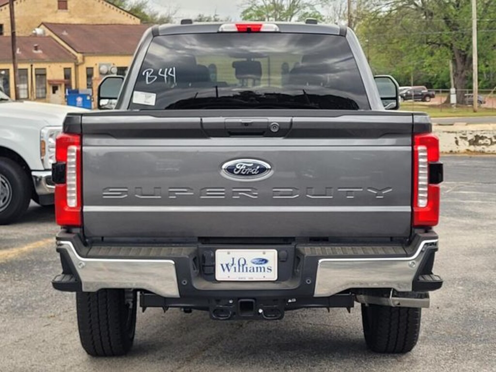 New 2026 Ford F-250SD Lariat Truck