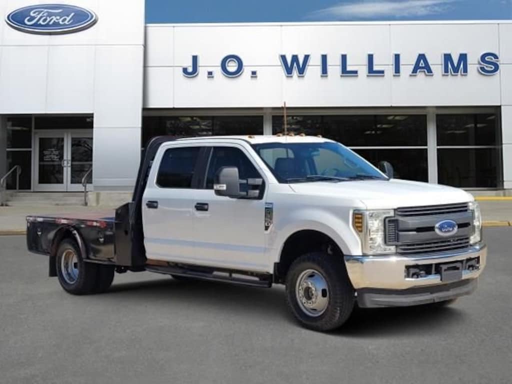 Used 2018 Ford F-350SD XL Chassis