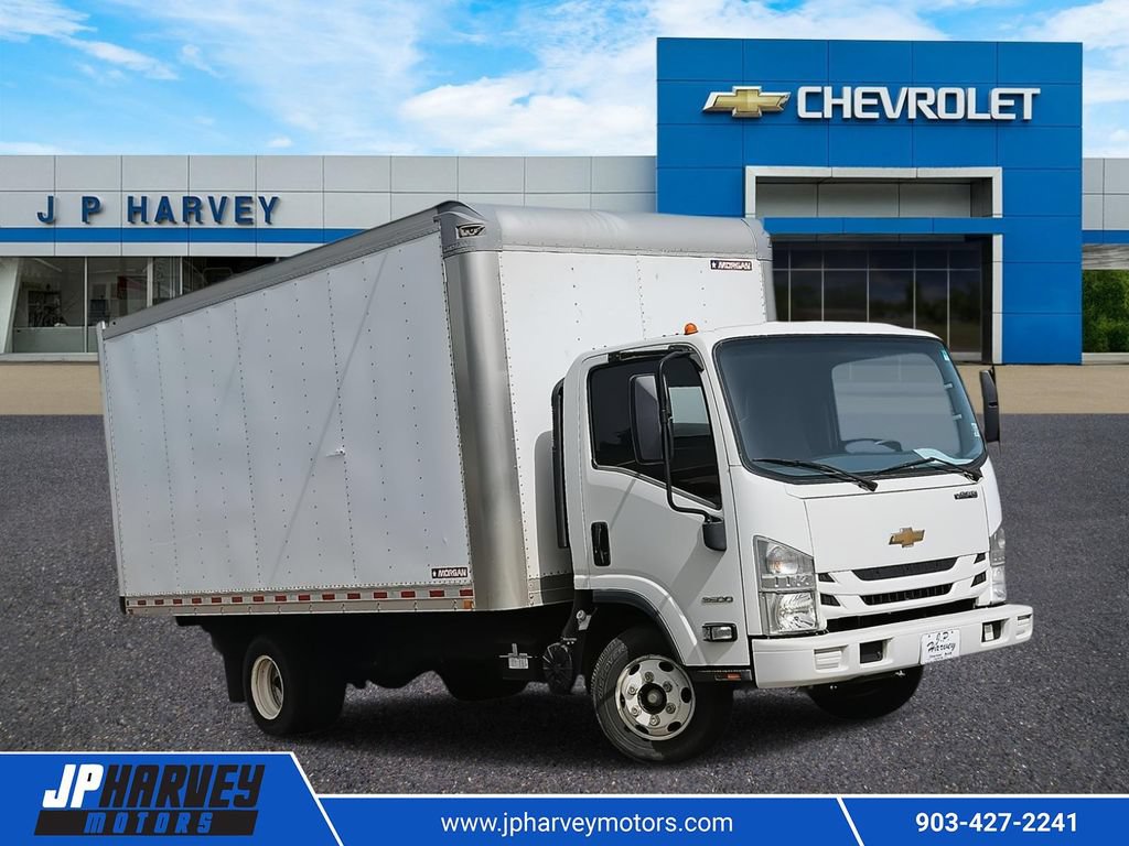 2019 Chevrolet Low Cab Forward Base