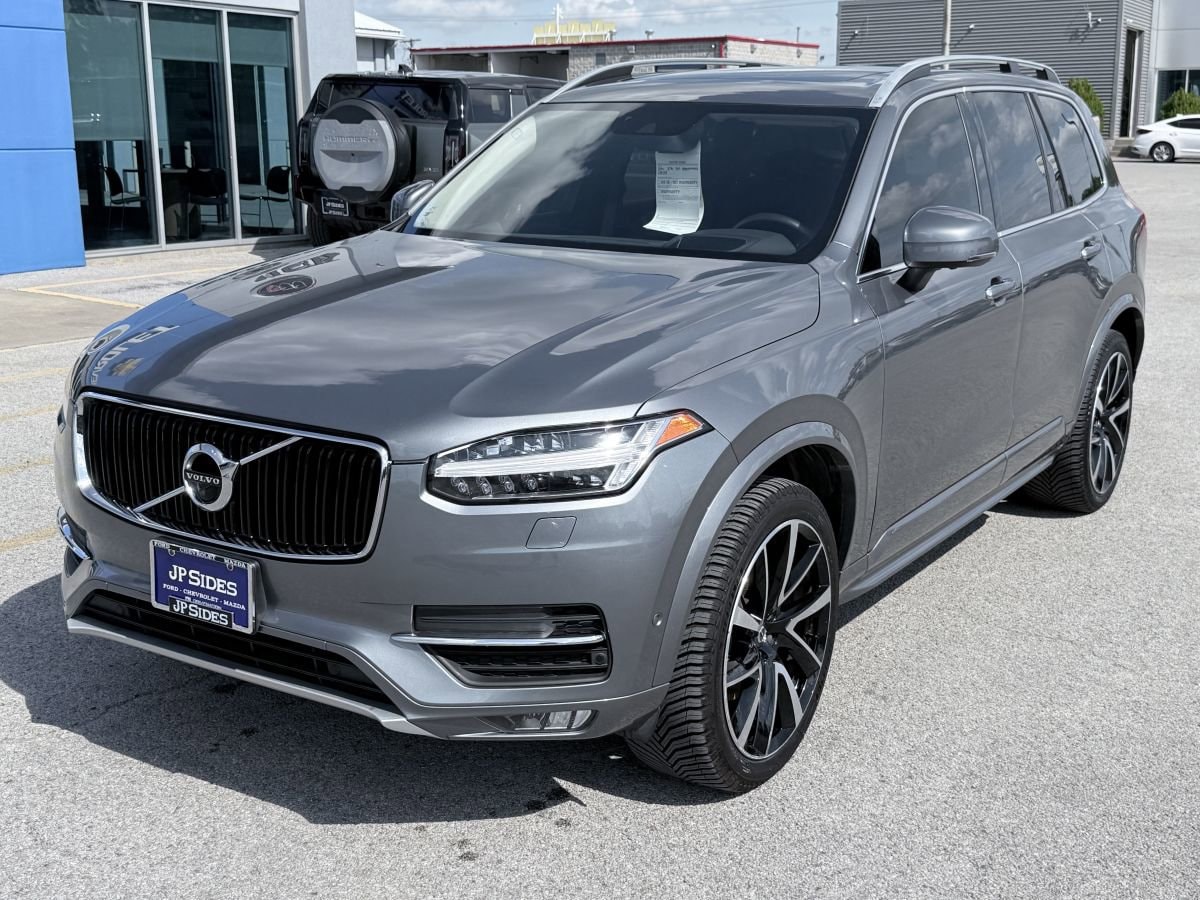 2019 Volvo XC90 Momentum