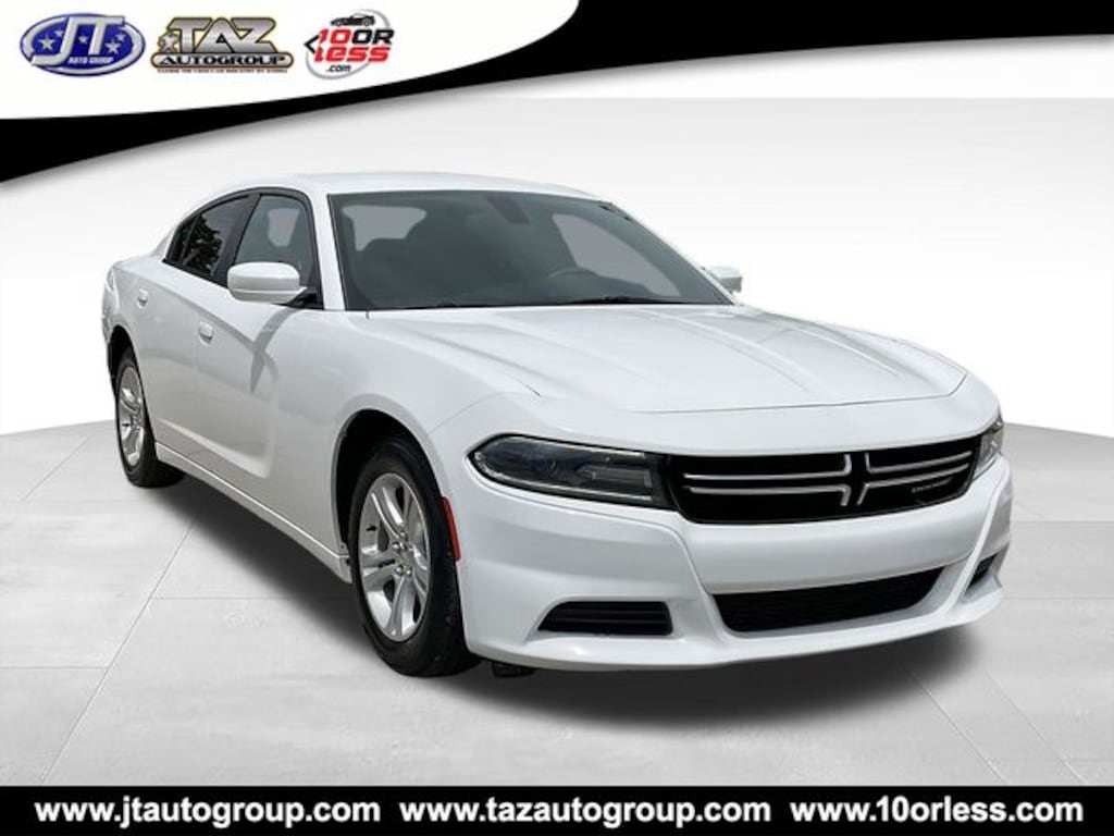 Used 2015 Dodge Charger SE Sedan