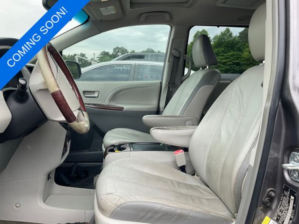Used 2011 Toyota Sienna Limited Minivan/Van