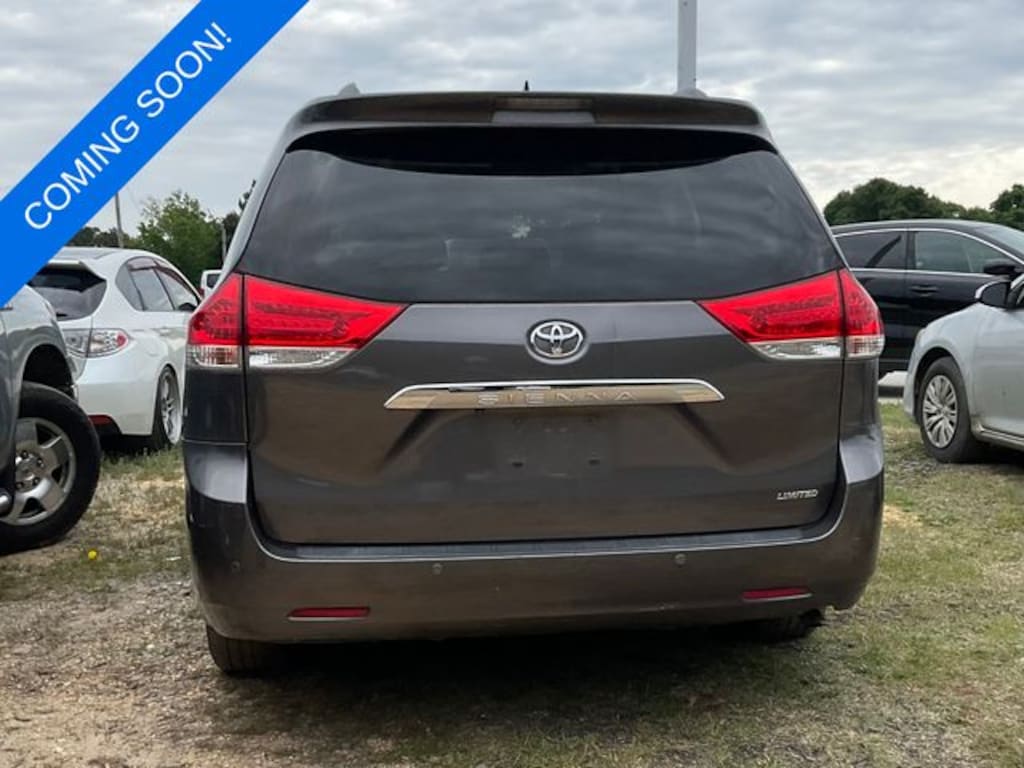 Used 2011 Toyota Sienna Limited Minivan/Van
