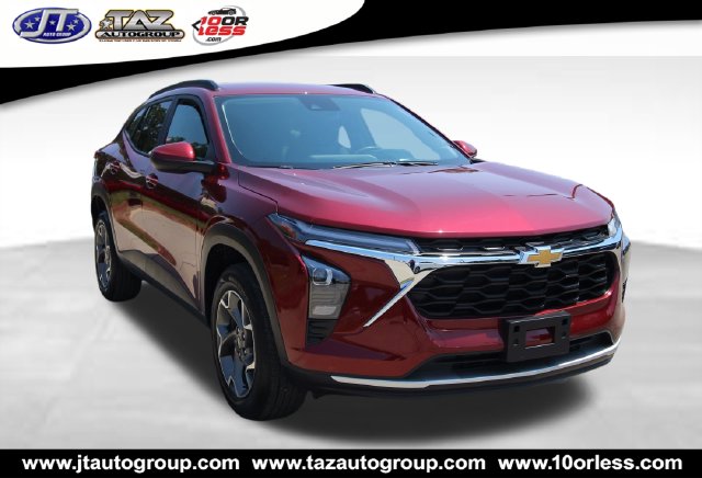 Used 2025 Chevrolet Trax LT SUV