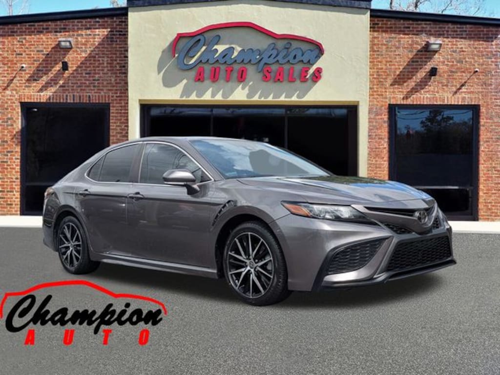 Used 2022 Toyota Camry SE Nightshade Sedan
