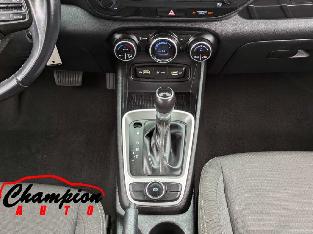 2022 Hyundai Venue SEL - Photo 22