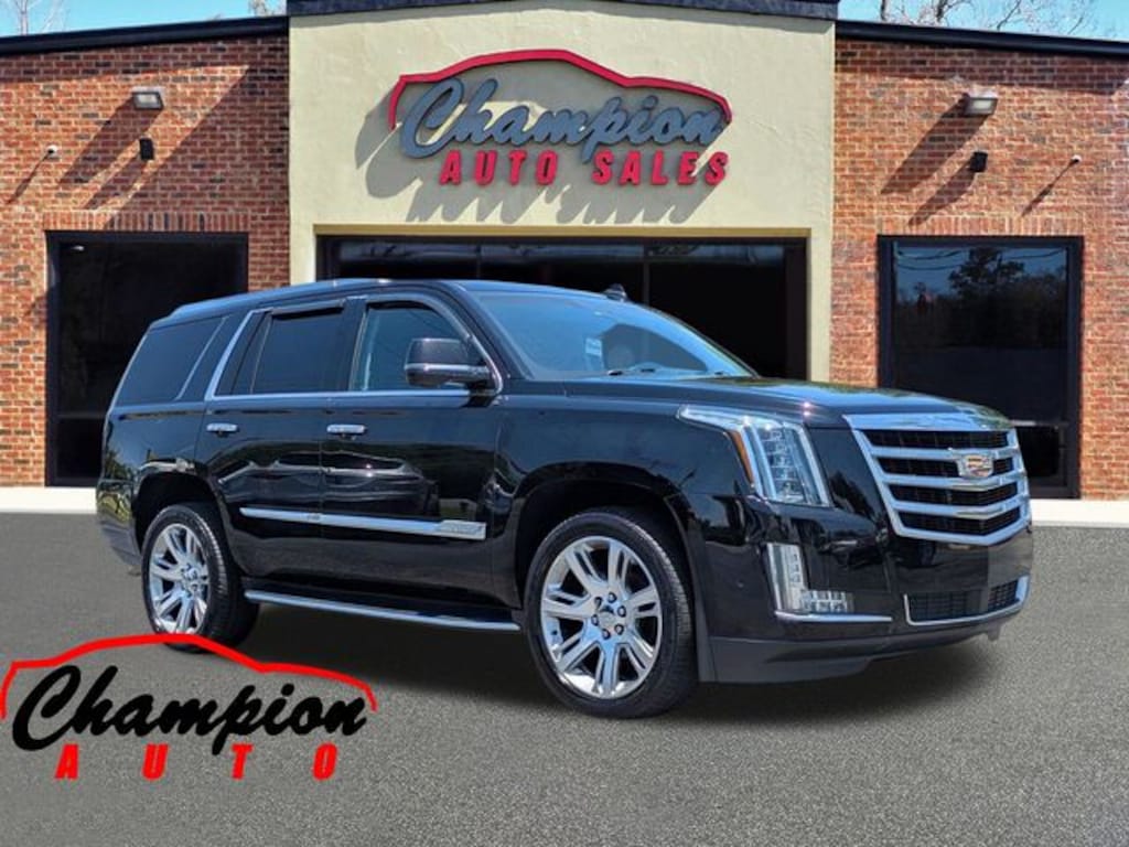 Used 2017 Cadillac Escalade Premium Luxury SUV