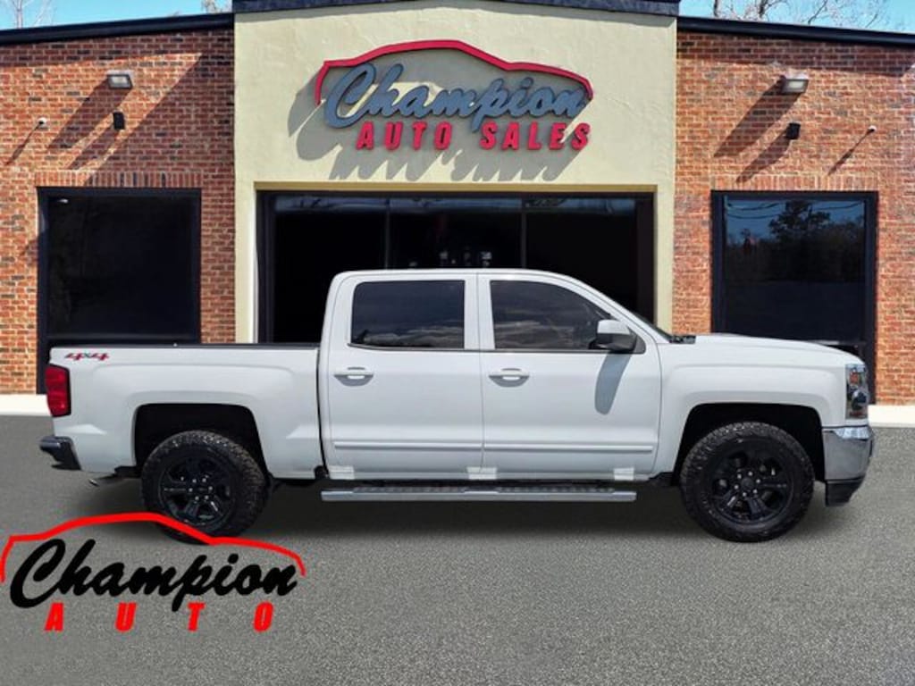 Used 2017 Chevrolet Silverado 1500 LT w/1LT Truck Crew Cab