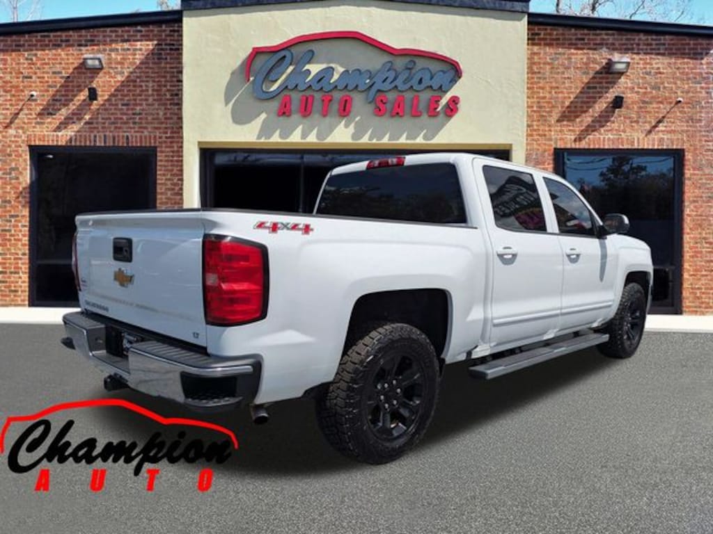Used 2017 Chevrolet Silverado 1500 LT w/1LT Truck Crew Cab